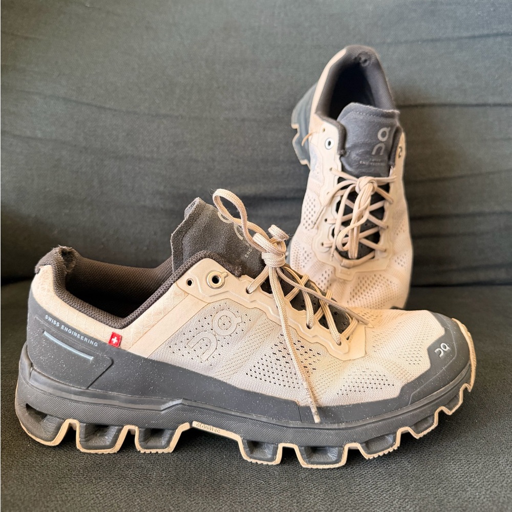 On Running Men's Tan and Black Athletic Shoes